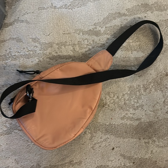 Vans shoulder bag peach in color double pockets. - Picture 6 of 10